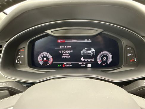 Used 2019 Audi Q8 Prestige w/ Luxury Package image 33