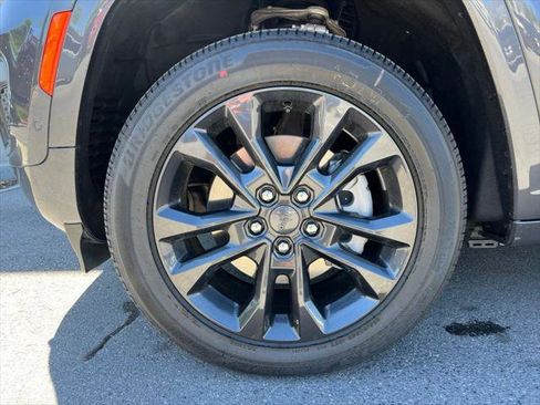 Certified 2024 Jeep Grand Cherokee Limited 4xe AWD/4WD image 15