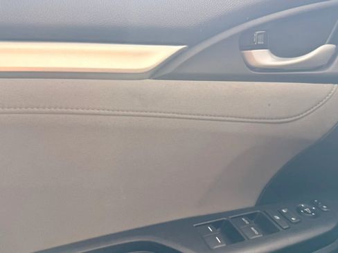 Used 2021 Honda Civic EX image 26