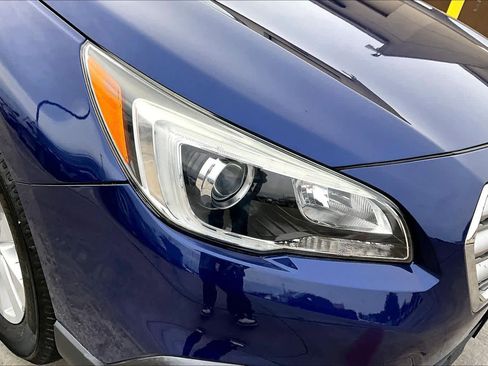 Used 2017 Subaru Outback 2.5i Premium image 27