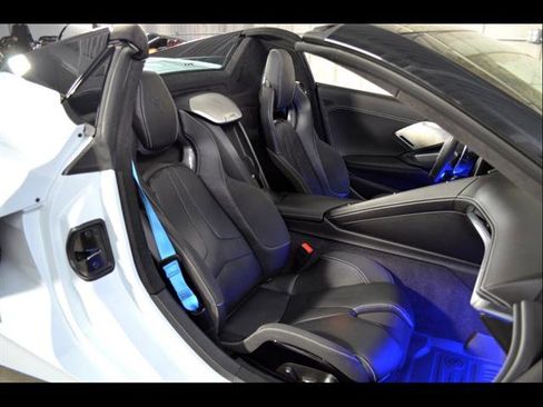 Used 2023 Chevrolet Corvette Stingray Premium Conv w/ Z51 Performance Package RWD image 22