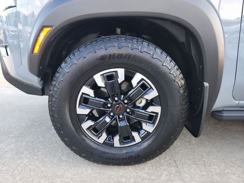 Certified 2024 Nissan Frontier Pro-X image 30