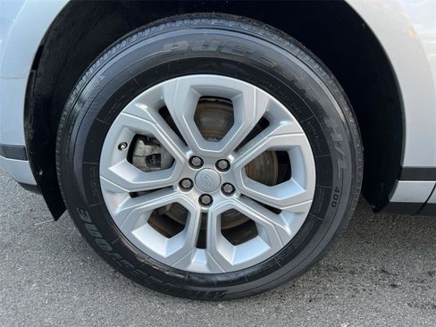 Used 2020 Land Rover Range Rover Evoque S image 9