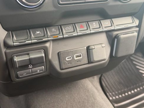 Used 2025 Chevrolet Silverado 1500 Custom RWD image 25