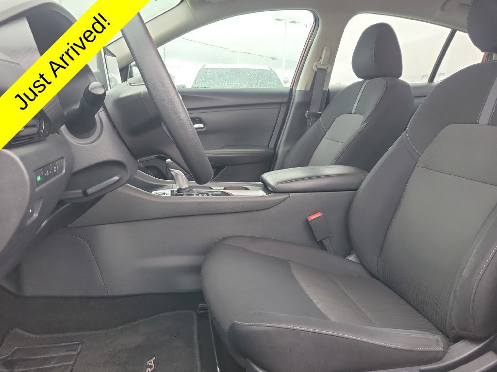 Used 2024 Nissan Sentra SV FWD image 19