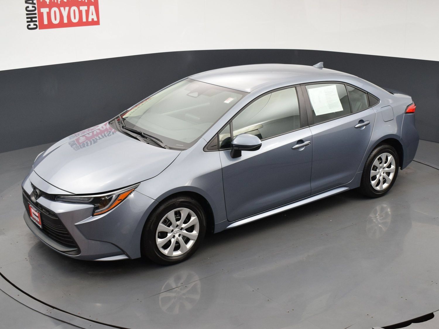 Used 2025 Toyota Corolla LE FWD image 23
