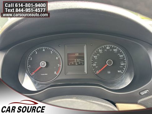 Used 2011 Volkswagen Jetta SE FWD image 13