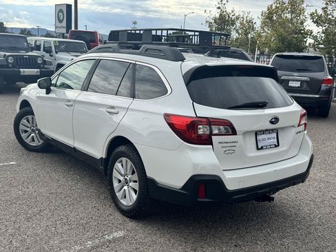 Used 2019 Subaru Outback 2.5i Premium AWD/4WD image 5
