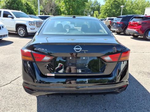 Certified 2025 Nissan Altima 2.5 S FWD image 15