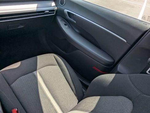 Used 2025 Hyundai Sonata SEL FWD image 16