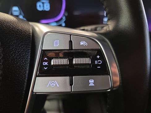 Used 2024 Kia Telluride LX AWD/4WD image 19