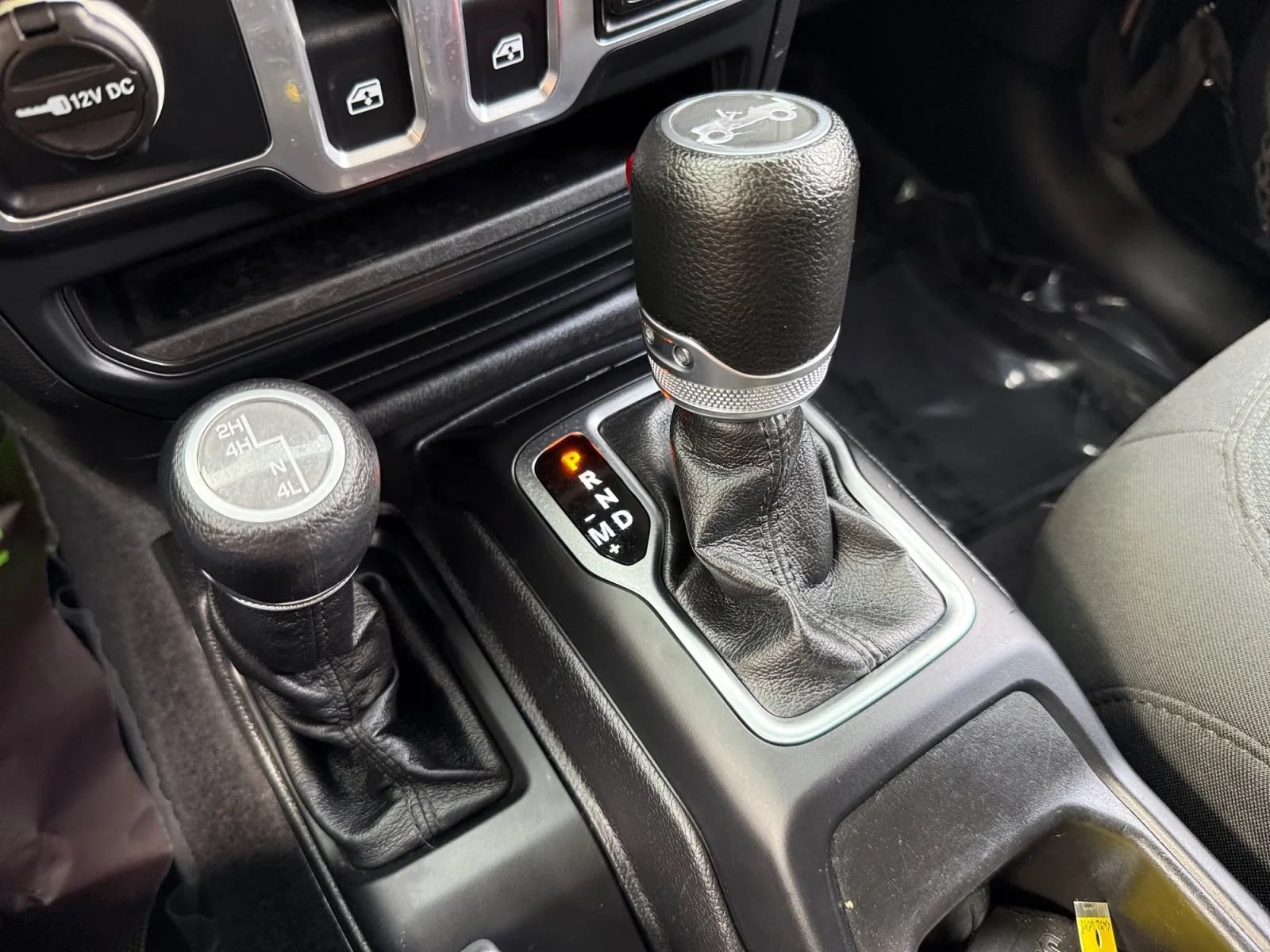 Used 2019 Jeep Wrangler Sport AWD/4WD image 34