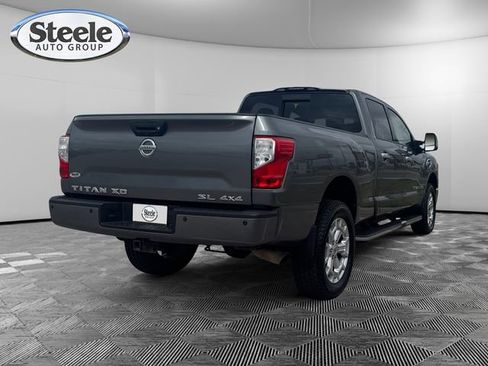 Used 2017 Nissan Titan SL image 5