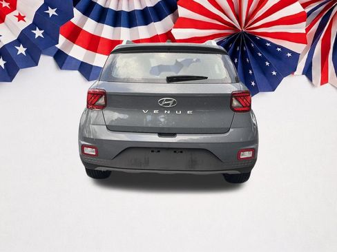Used 2026 Hyundai Venue SEL FWD image 26