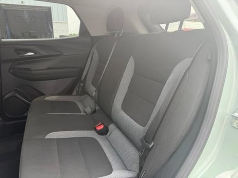 Used 2025 Chevrolet TrailBlazer LT AWD/4WD image 51