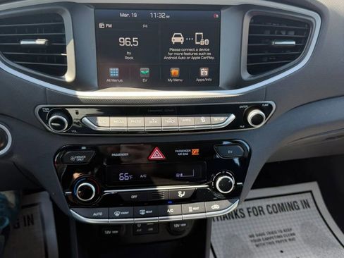 Used 2017 Hyundai Ioniq Limited image 12