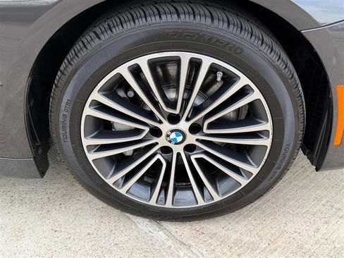 Used 2018 BMW 530i RWD image 21
