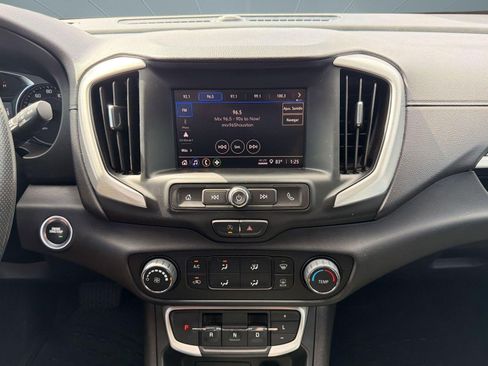 Certified 2023 GMC Terrain SLE image 27