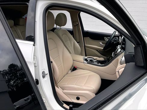 Used 2017 Mercedes-Benz GLC 300 image 8