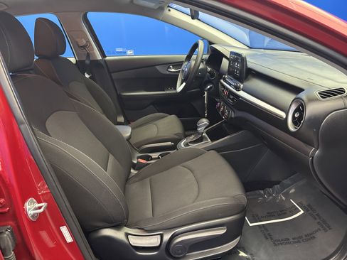 Used 2020 Kia Forte LXS FWD image 21