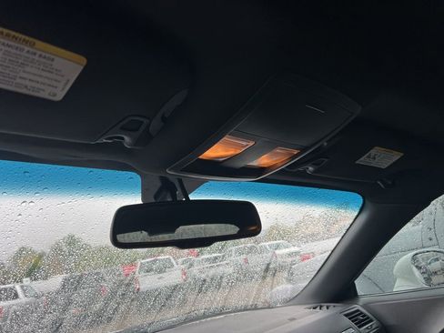 Used 2014 Dodge Challenger R/T RWD image 25