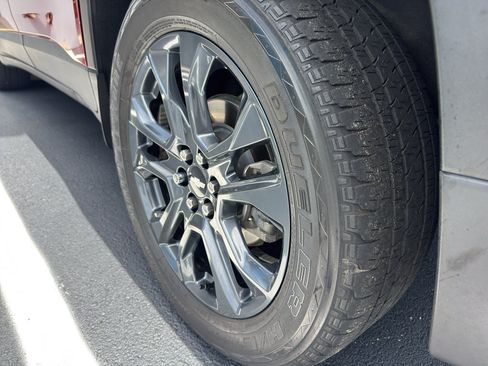 Used 2019 Chevrolet Traverse RS FWD image 7