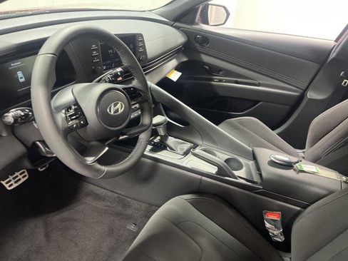 New 2025 Hyundai Elantra Sport image 10