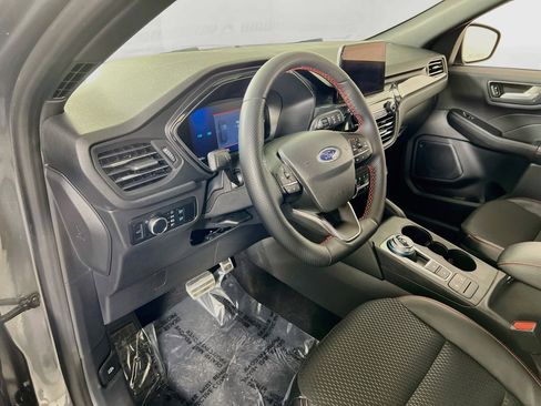 Used 2024 Ford Escape ST-Line AWD/4WD image 9