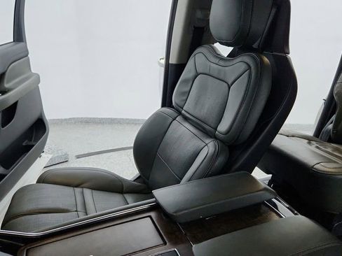 Used 2023 Lincoln Navigator L Black Label image 22