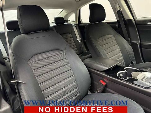 Used 2016 Ford Fusion SE image 20