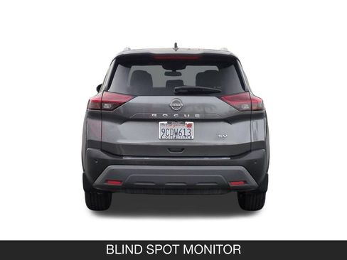 Used 2022 Nissan Rogue SV w/ SV Premium Package FWD image 8