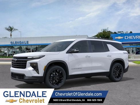 New 2026 Chevrolet Traverse LT w/ Midnight/Sport Edition image 2