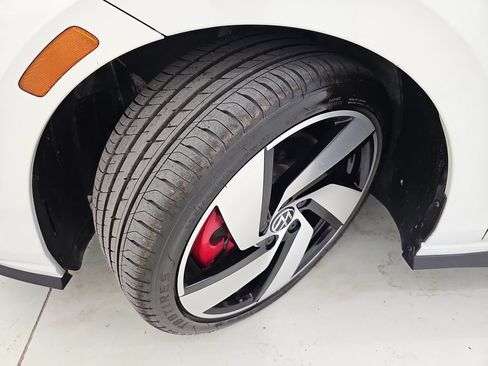 Used 2024 Volkswagen GTI S FWD image 39