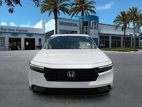 Certified 2025 Honda Accord Sport image 3