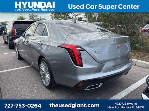 Used 2025 Cadillac CT4 Premium Luxury image 2