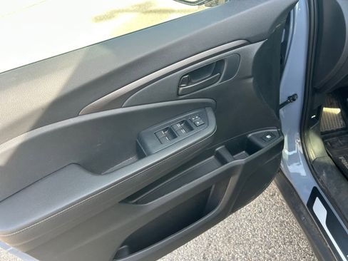 Used 2025 Honda Ridgeline Sport+ image 10