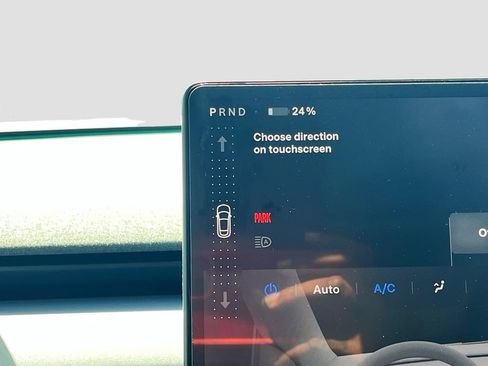 Used 2026 Tesla Model Y 2WD image 17