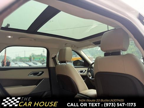 Used 2018 Land Rover Range Rover Velar S AWD/4WD image 22