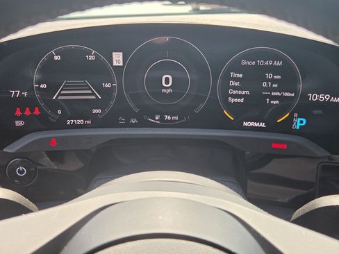 Used 2022 Porsche Taycan RWD image 12