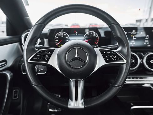 Used 2025 Mercedes-Benz CLA 250 4MATIC image 33