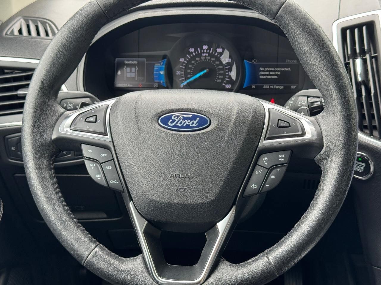 Used 2022 Ford Edge Titanium w/ Class II Trailer Tow Package AWD/4WD image 13