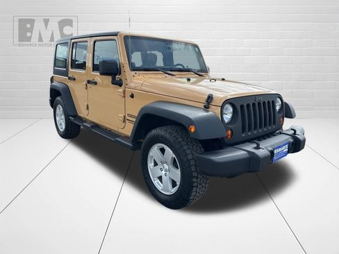 Used 2013 Jeep Wrangler Unlimited Sport AWD/4WD image 2