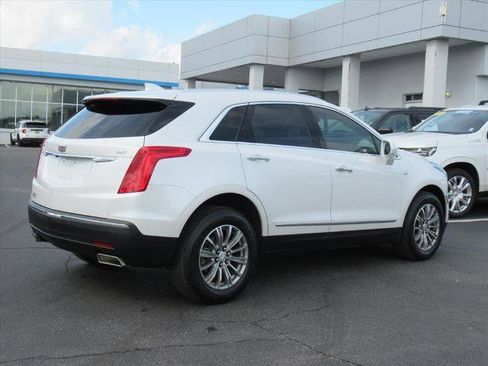 Used 2017 Cadillac XT5 Luxury w/ LPO, Wheel Lock Package image 4