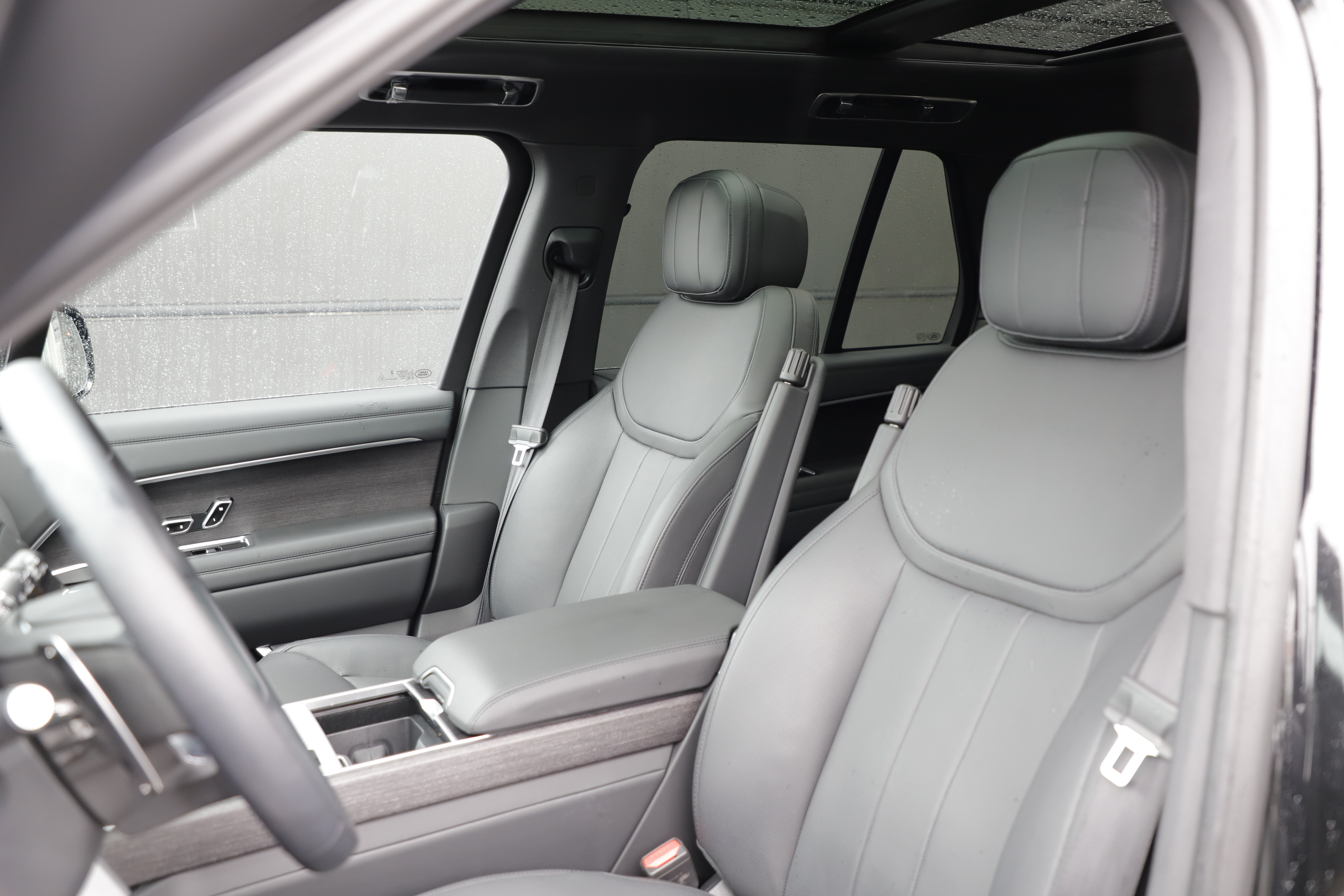 Certified 2024 Land Rover Range Rover SE AWD/4WD image 15