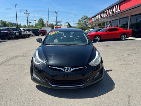 Used 2016 Hyundai Elantra SE image 8
