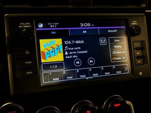 Used 2022 Toyota GR86 Premium image 17