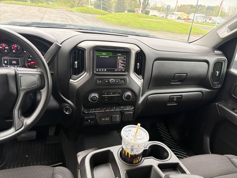 Used 2025 Chevrolet Silverado 2500 Custom w/ Custom Value Package AWD/4WD image 24