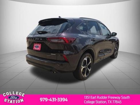 Used 2023 Ford Escape ST-Line Select w/ Tech Pack #2 AWD/4WD image 4