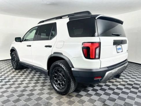 Certified 2026 Honda Passport TrailSport Elite image 4