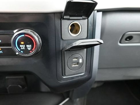 Used 2023 Ford F150 XLT AWD/4WD image 38